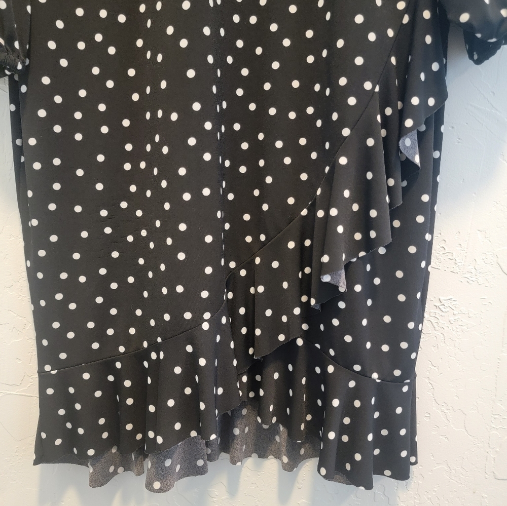 Polka dot ruffle hem dress - Picture 6 of 10